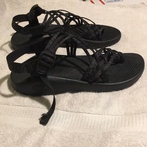 Chaco black sandals W11